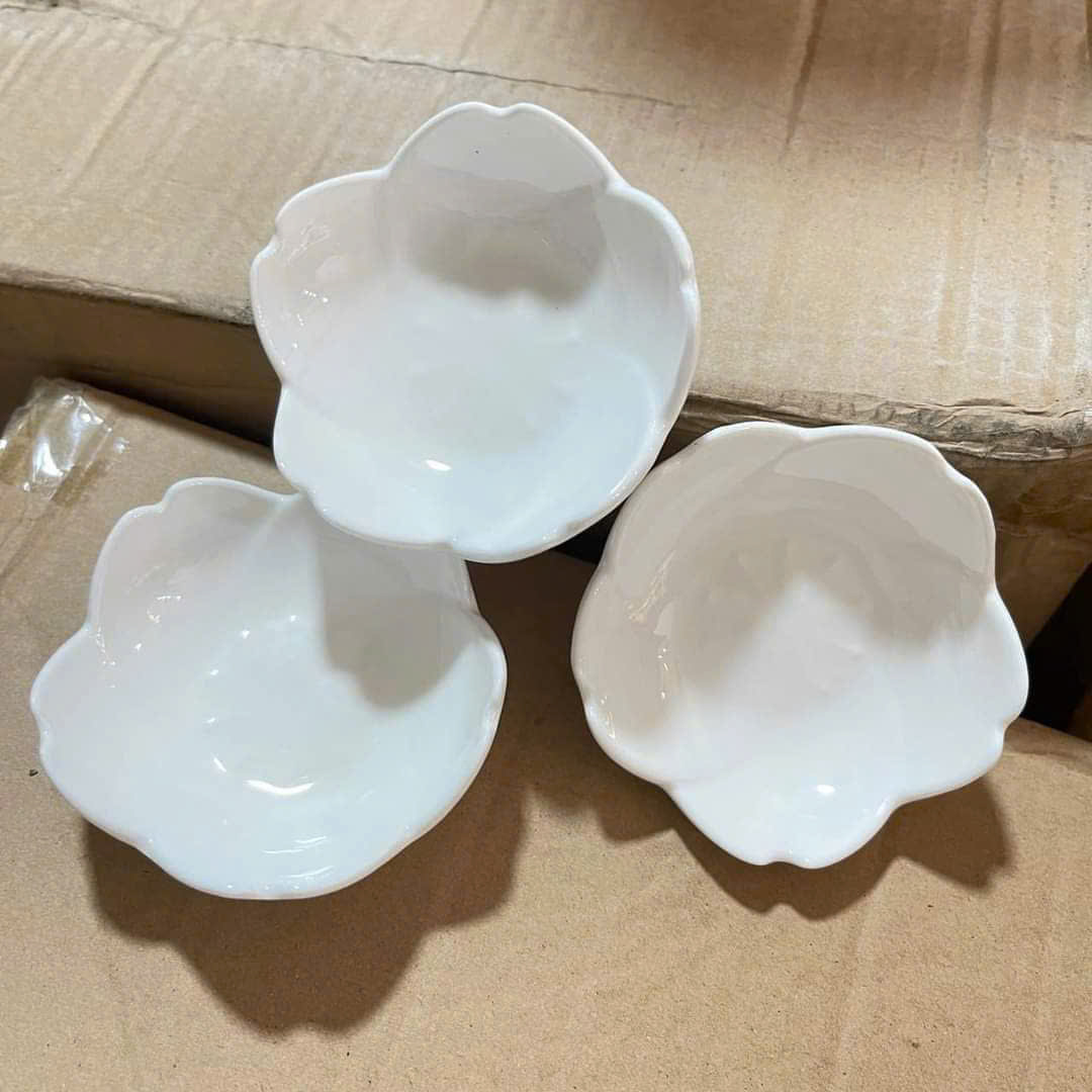 Đĩa đựng nến hoa mai sứ trắng bày mâm cúng, trang trí bàn ăn