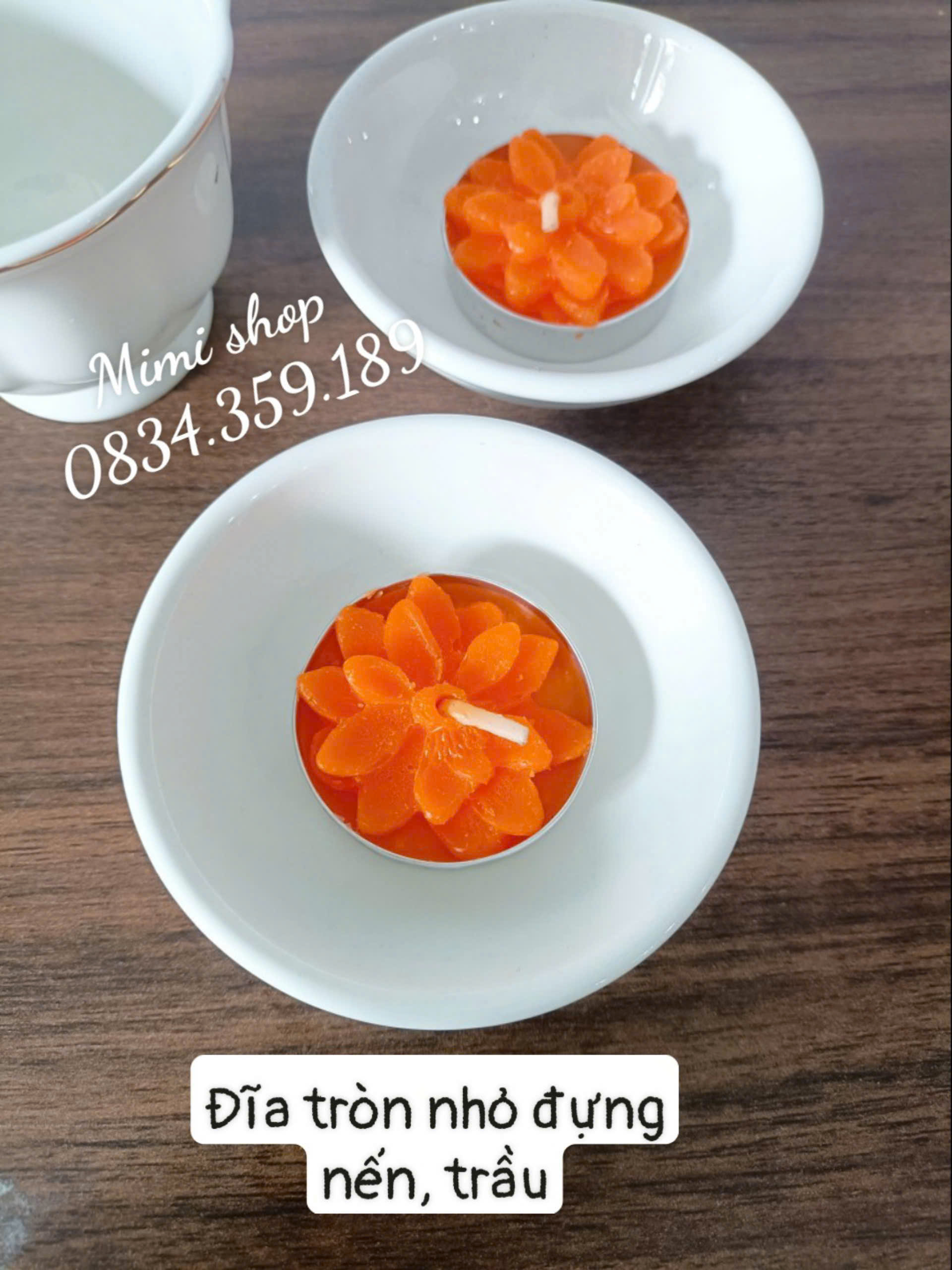 Đĩa tròn trắng đựng nến bày mâm cúng, trang trí bàn ăn