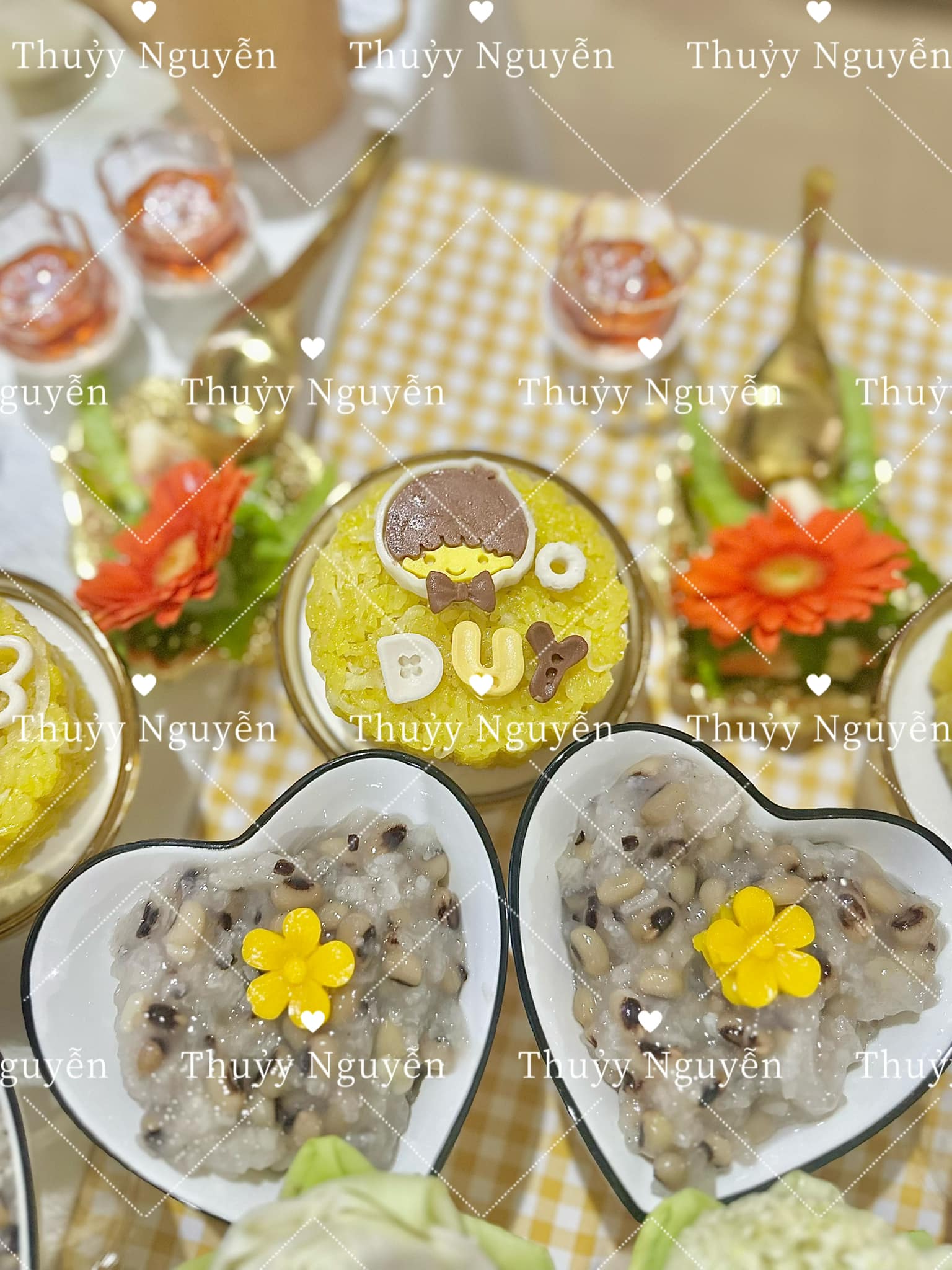 Vỉ silicon chữ cái dạng cúc ấn đậu