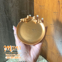 Đĩa bánh bao nơ đất nung mạ vàng bày mâm lễ