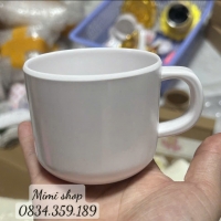 Cốc nhựa đựng nước có quai, ly nhựa đựng nước