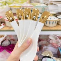 Thìa sứ, muỗng sứ trắng đuôi vàng decor mâm cúng, bàn tiệc, thìa sứ tai vàng, thìa sứ viền vàng